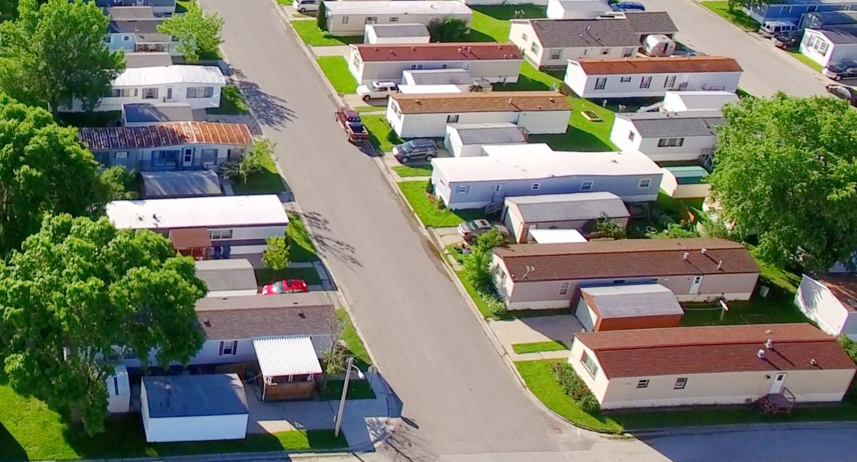 a top down view of some mobile homes